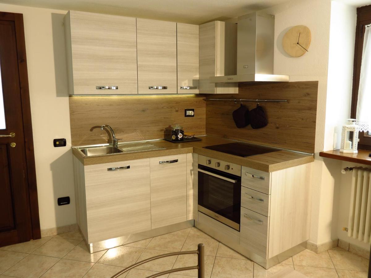 Ferienwohnung Lo Gnomo Sotto Al Glicine Châtillon Exterior foto
