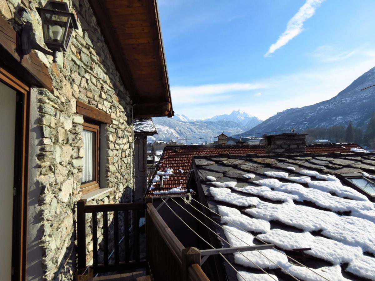 Ferienwohnung Lo Gnomo Sotto Al Glicine Châtillon Exterior foto