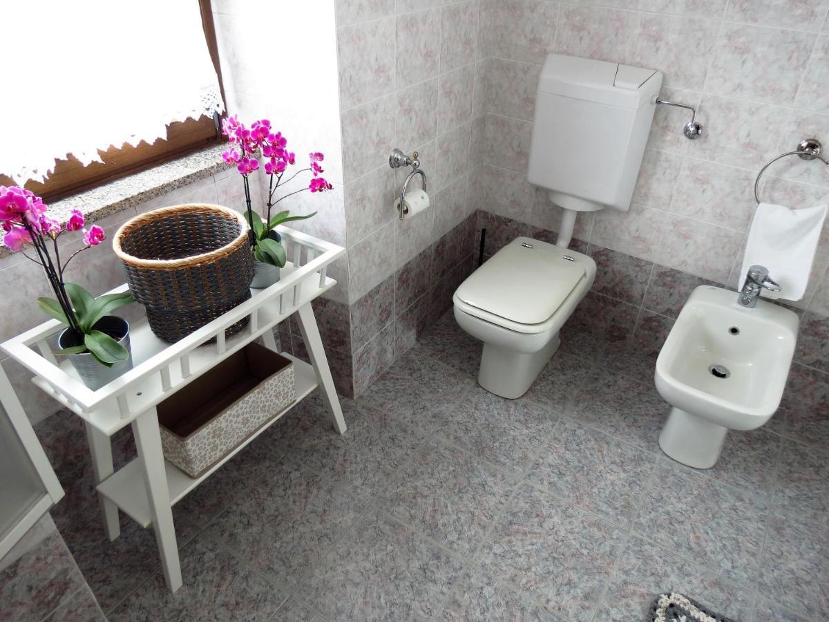 Ferienwohnung Lo Gnomo Sotto Al Glicine Châtillon Exterior foto