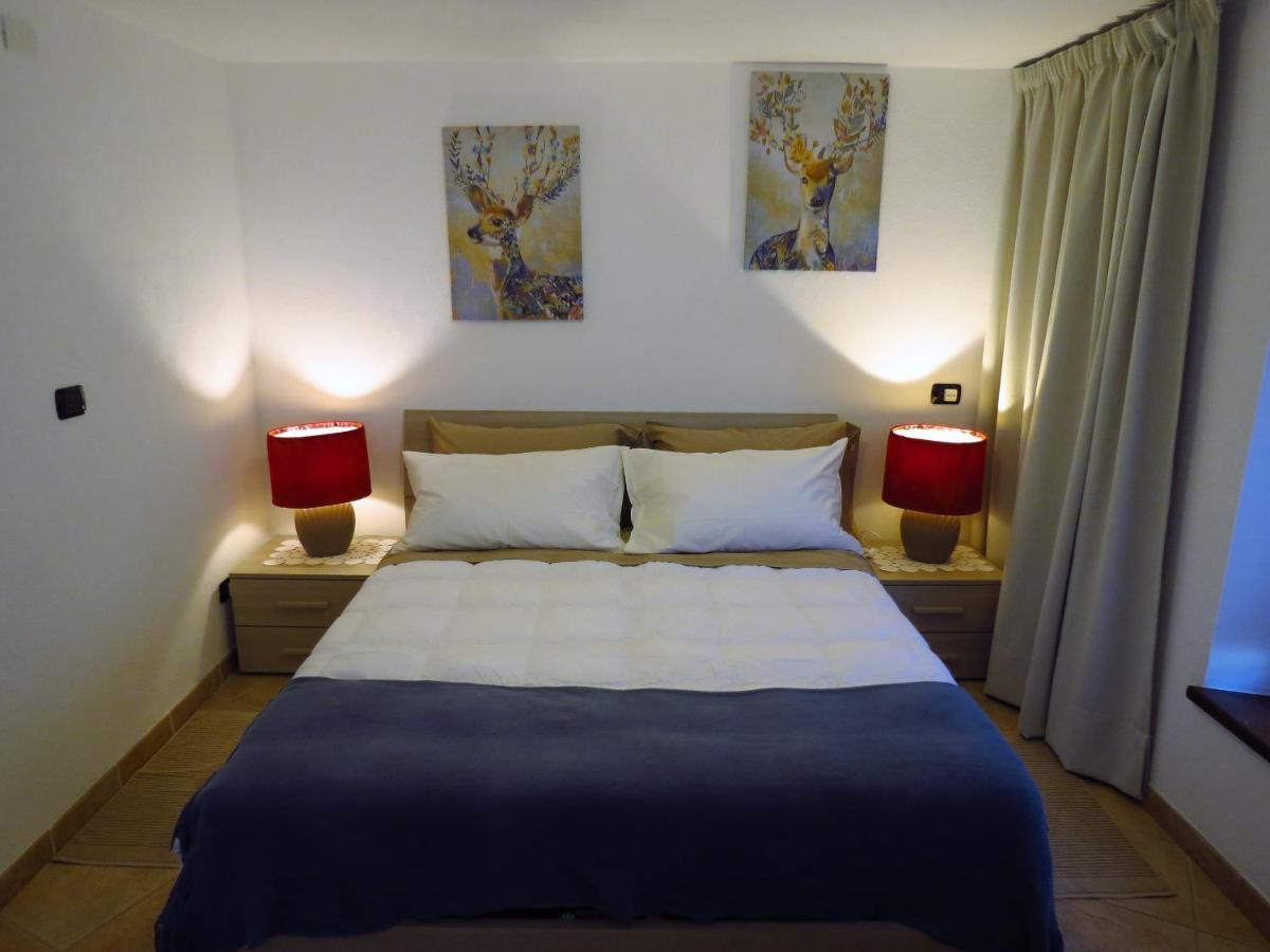 Ferienwohnung Lo Gnomo Sotto Al Glicine Châtillon Exterior foto
