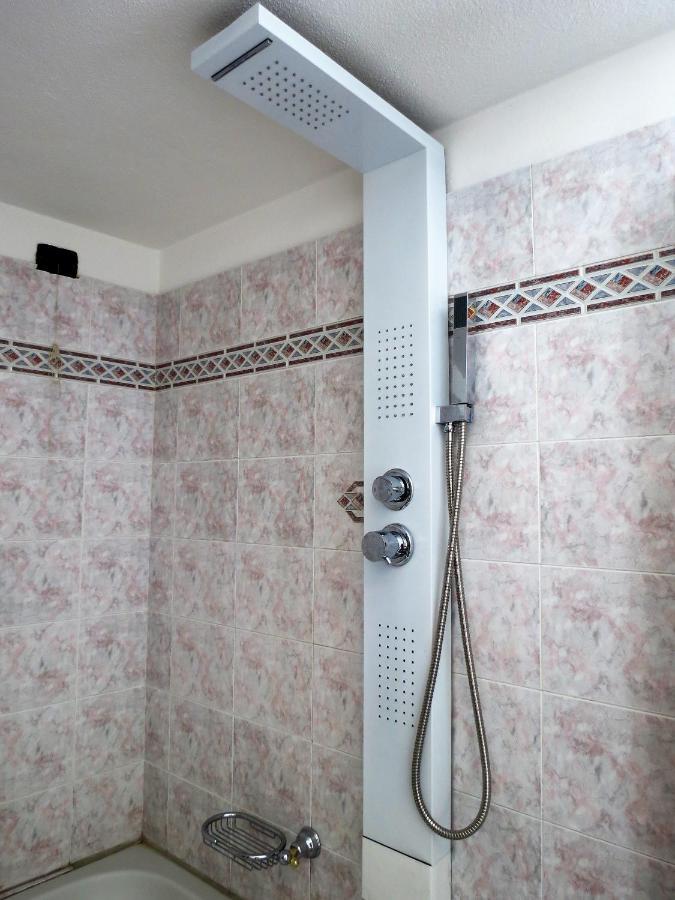 Ferienwohnung Lo Gnomo Sotto Al Glicine Châtillon Exterior foto